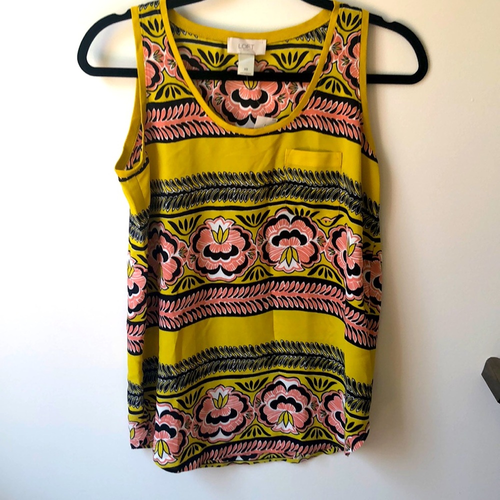 NWT - Loft Outlet size XS yellow pattern tank top
